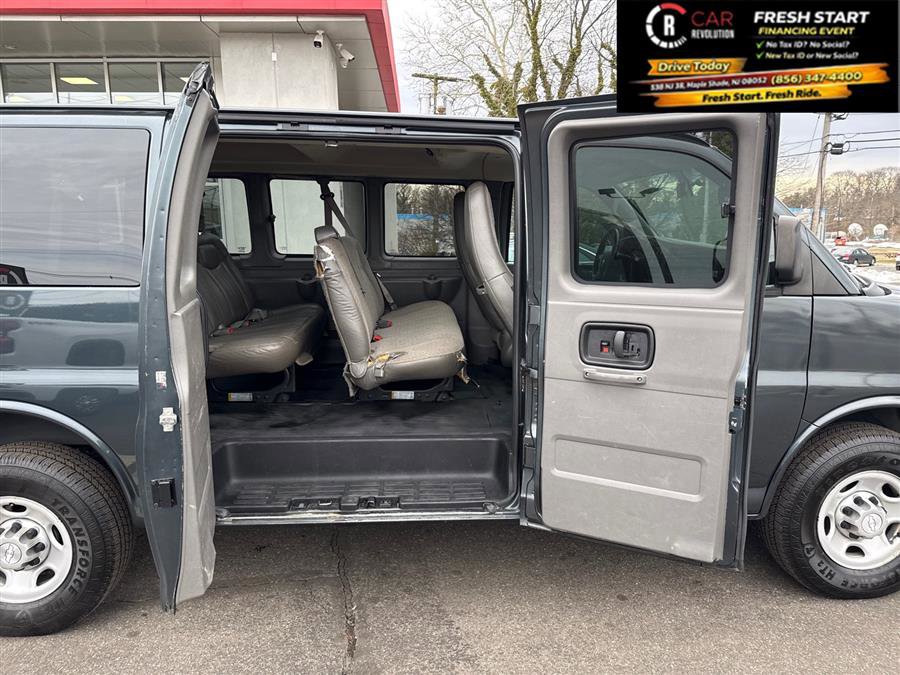 Used 2017 Chevrolet Express 2500 LS RWD image 49