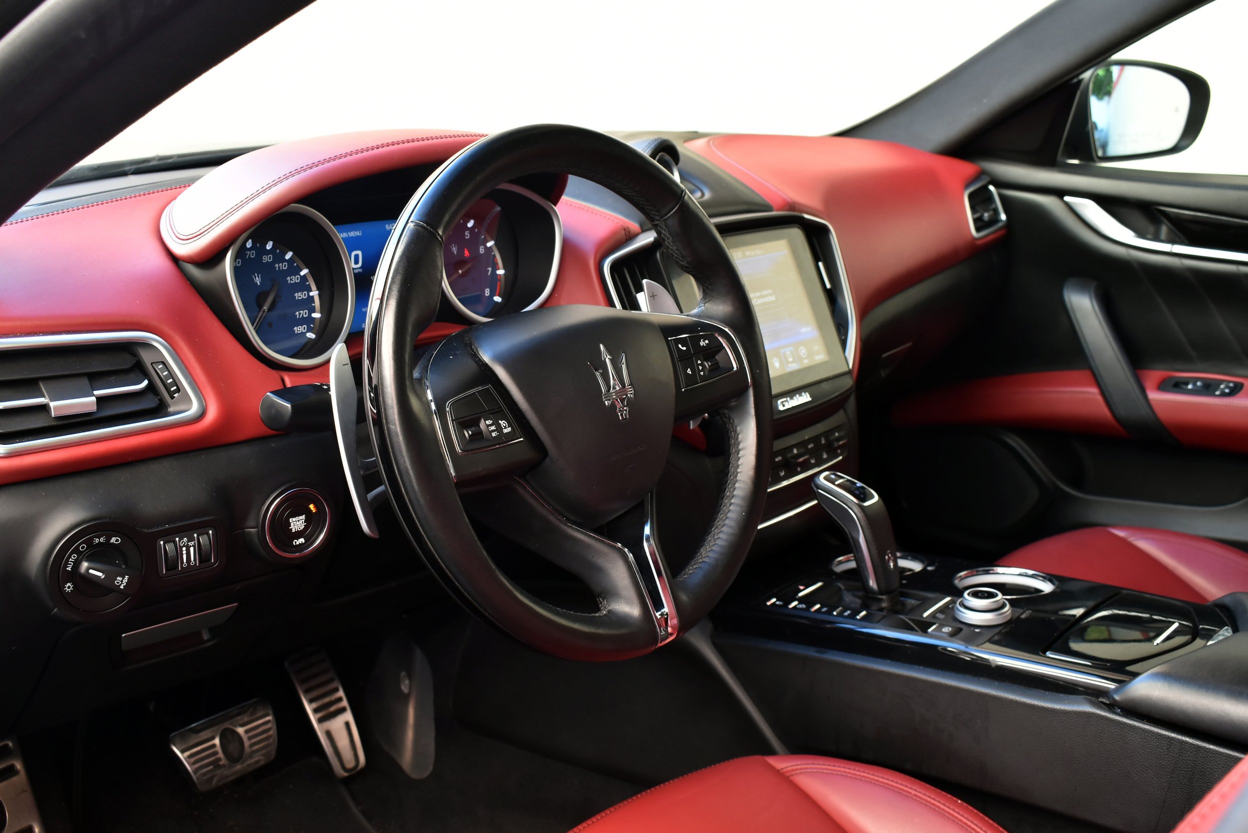 Used 2019 Maserati Ghibli S RWD image 17