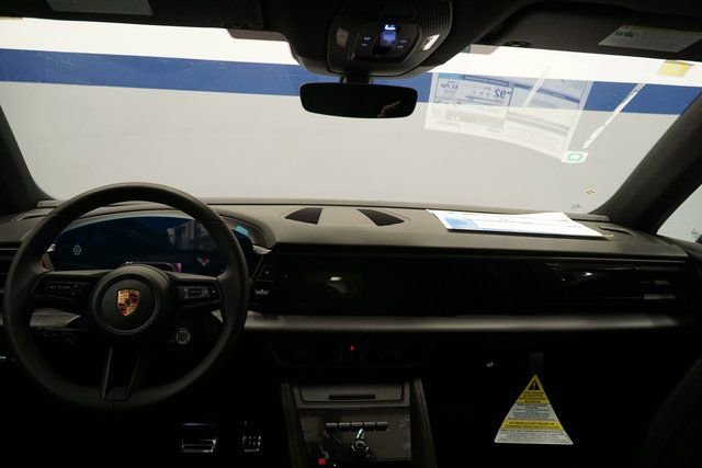 New 2026 Porsche Macan 4S Electric AWD/4WD image 17