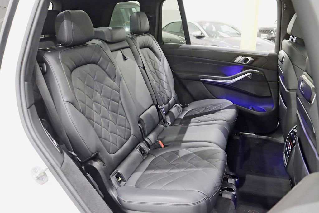 Used 2023 BMW X7 xDrive40i w/ M Sport Package image 30