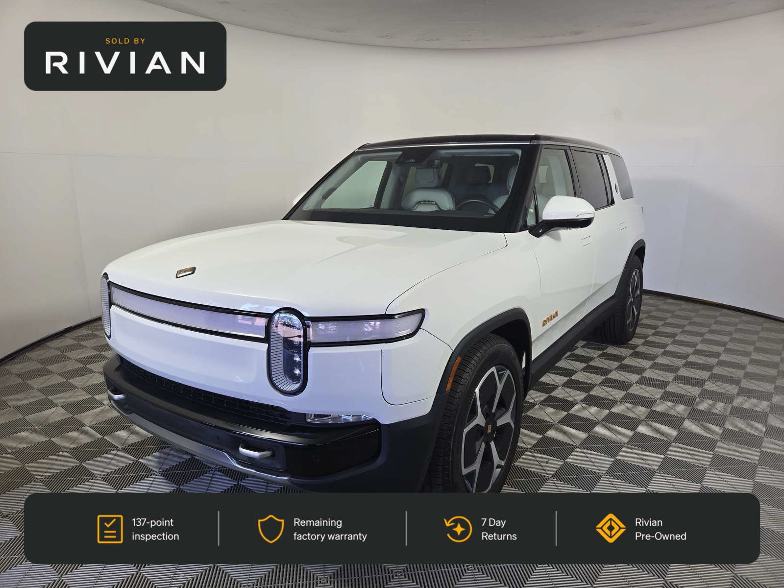 Used 2024 Rivian R1S Adventure Quad AWD/4WD image 1