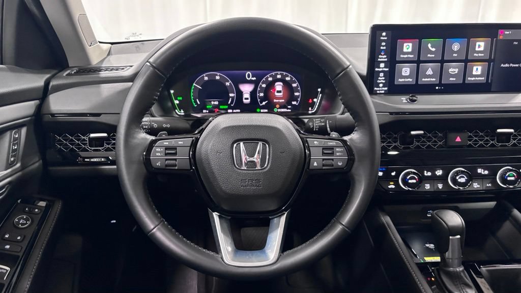 Used 2023 Honda Accord Touring image 13