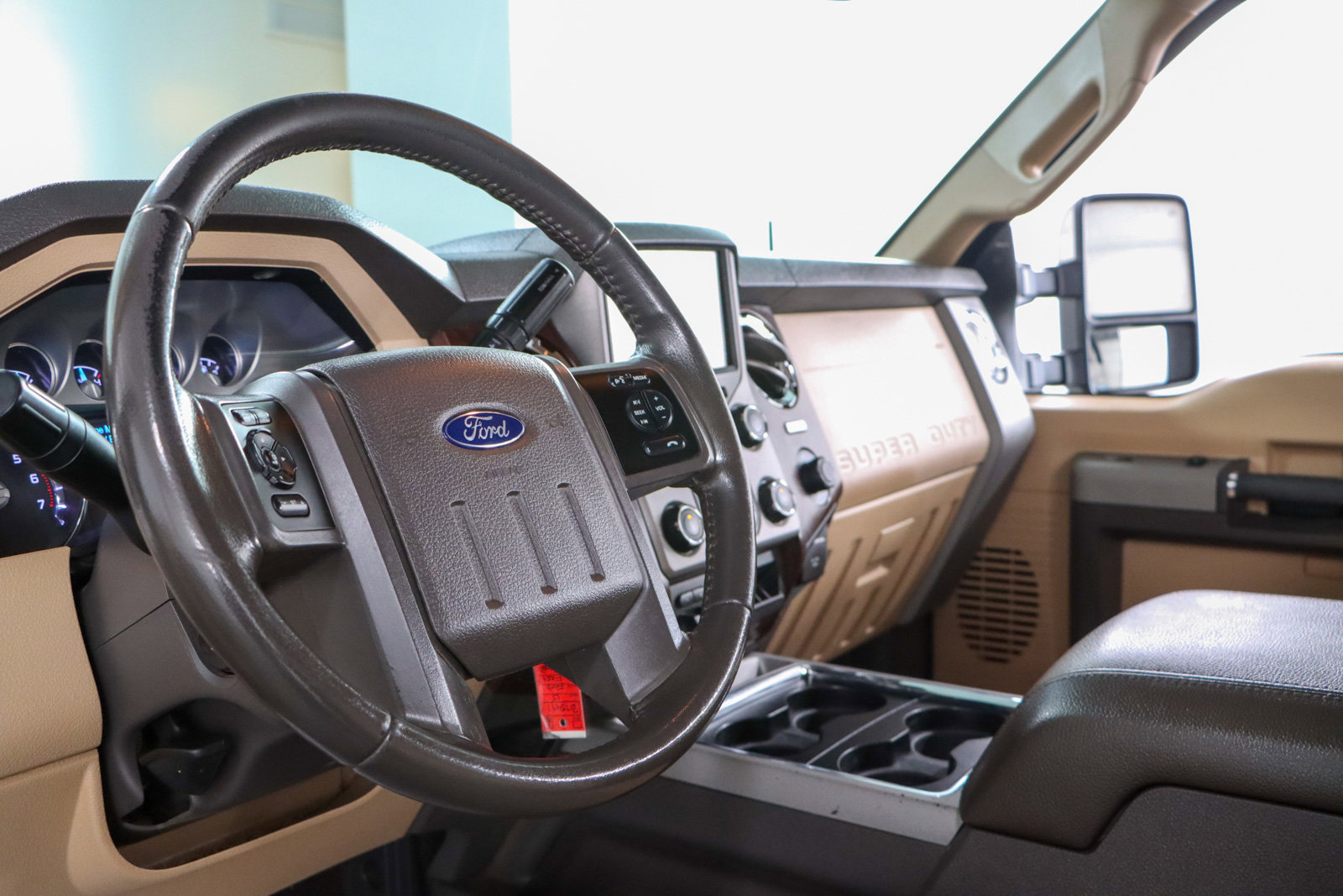 Used 2015 Ford F250 Lariat w/ Chrome Package image 24
