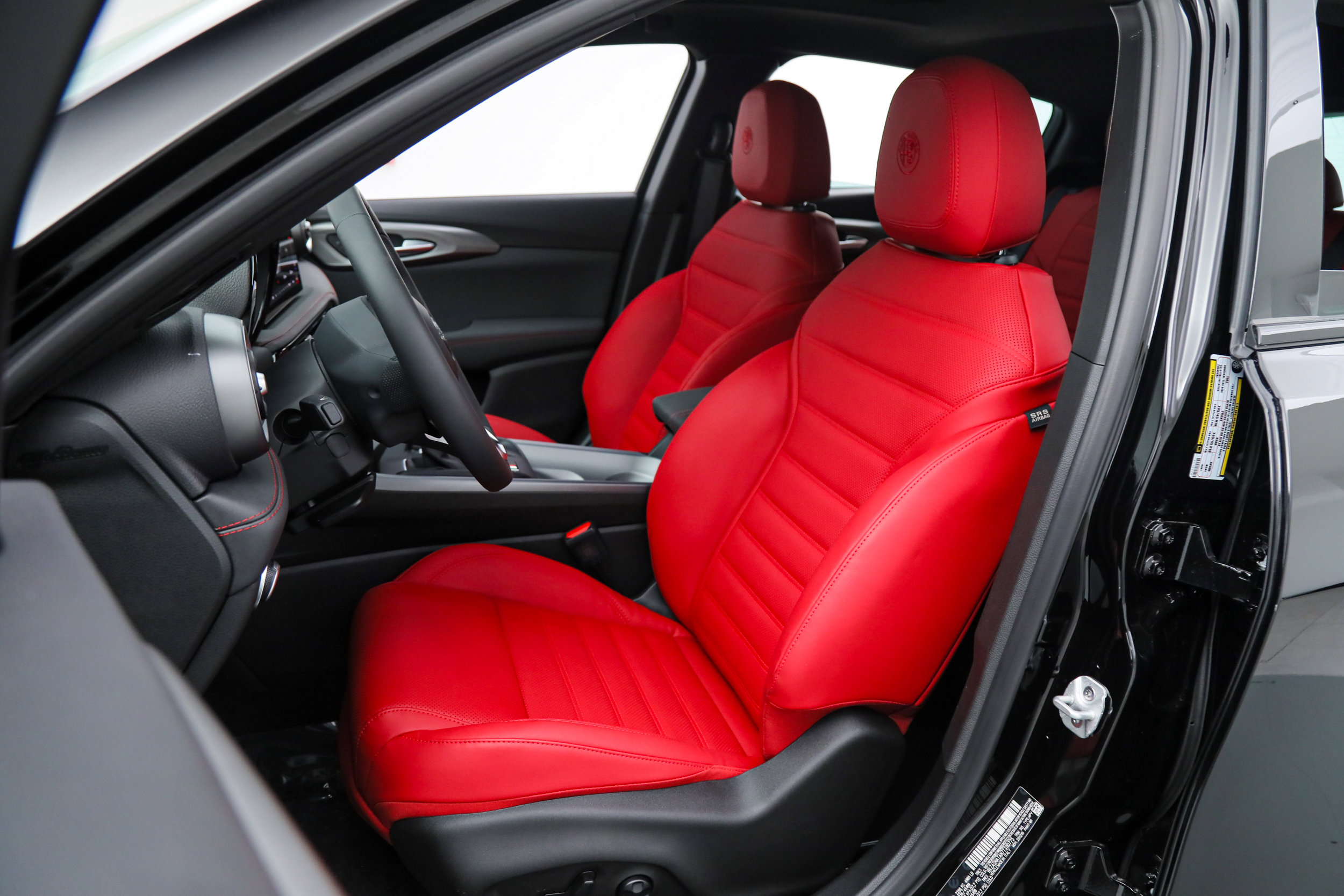 New 2026 Alfa Romeo Tonale Sprint w/ Red Premium Package image 19