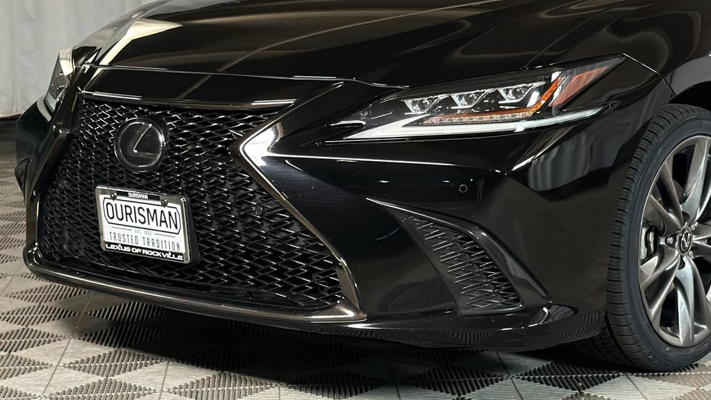 Used 2019 Lexus ES 350 F Sport w/ Accessory Package FWD image 3