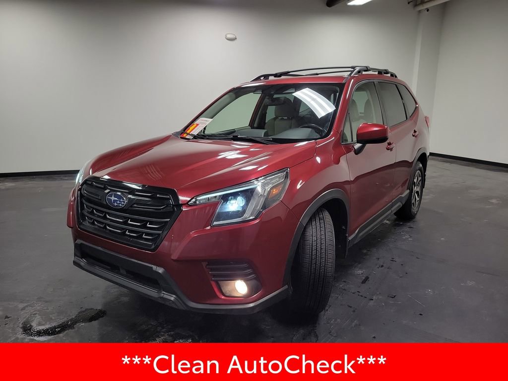 Used 2023 Subaru Forester Premium image 4