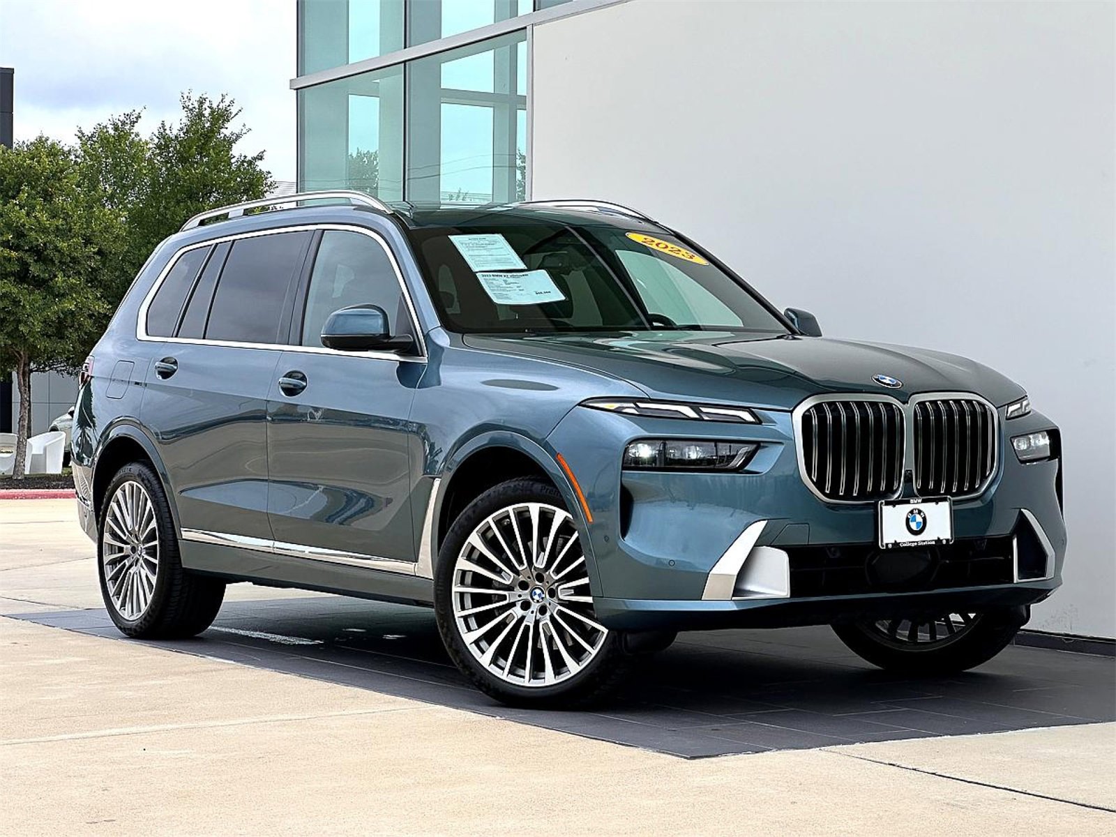 Certified 2023 BMW X7 xDrive40i w/ Executive Package