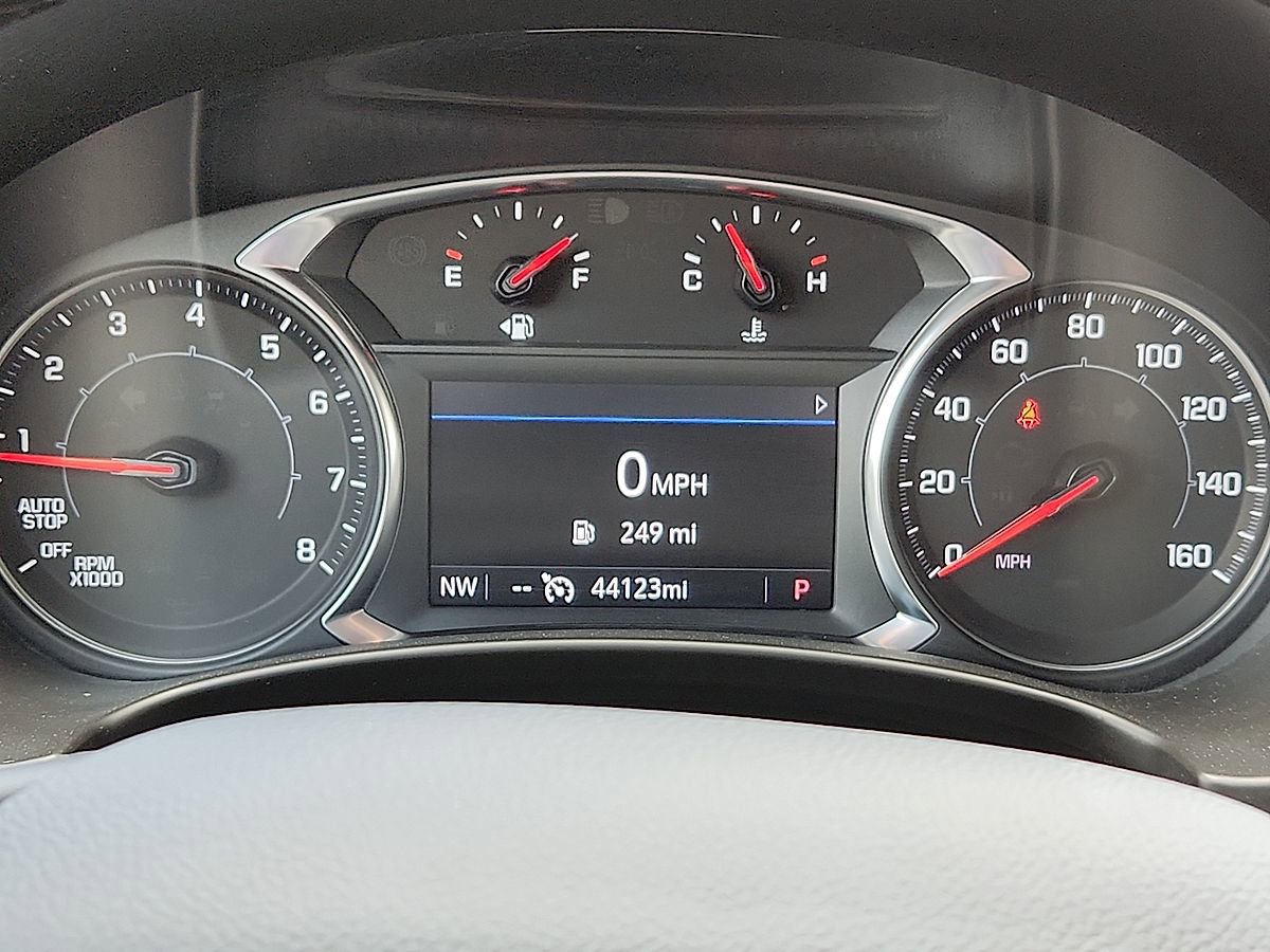 Used 2024 GMC Terrain SLT image 10