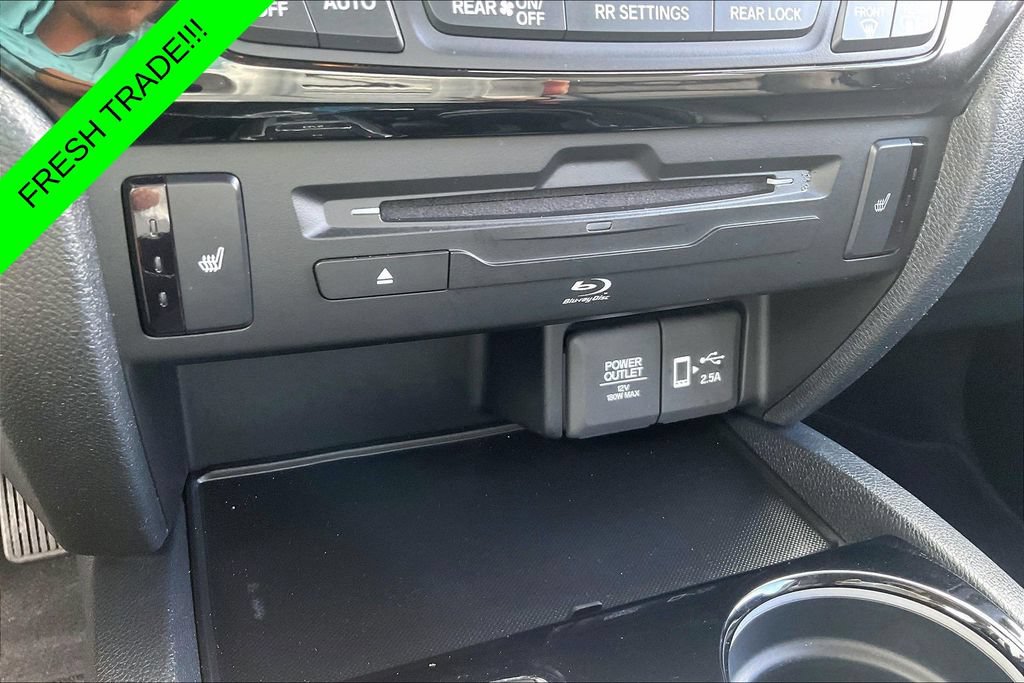 Used 2022 Honda Pilot Touring image 15