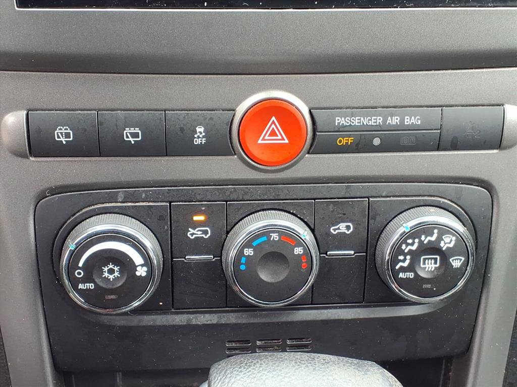 Used 2014 Chevrolet Captiva Sport LS image 21