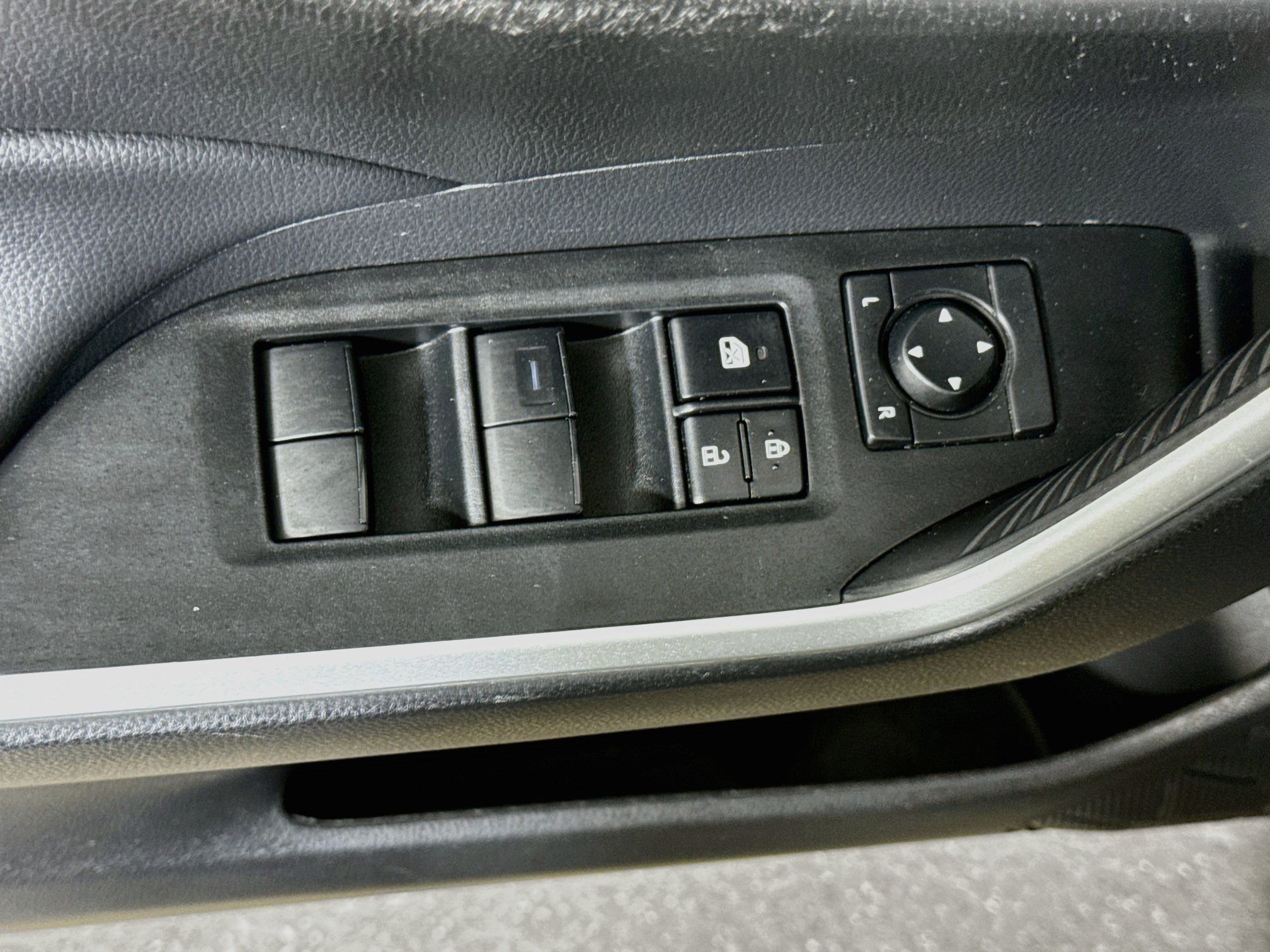 Certified 2024 Toyota RAV4 LE AWD/4WD image 16