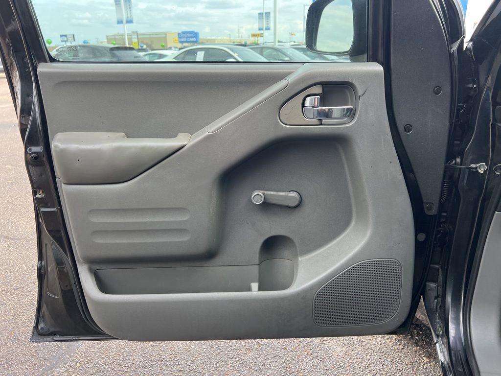 Used 2017 Nissan Frontier S image 18