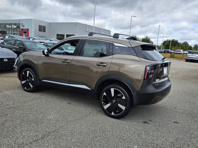 New 2026 Nissan Kicks SR image 9