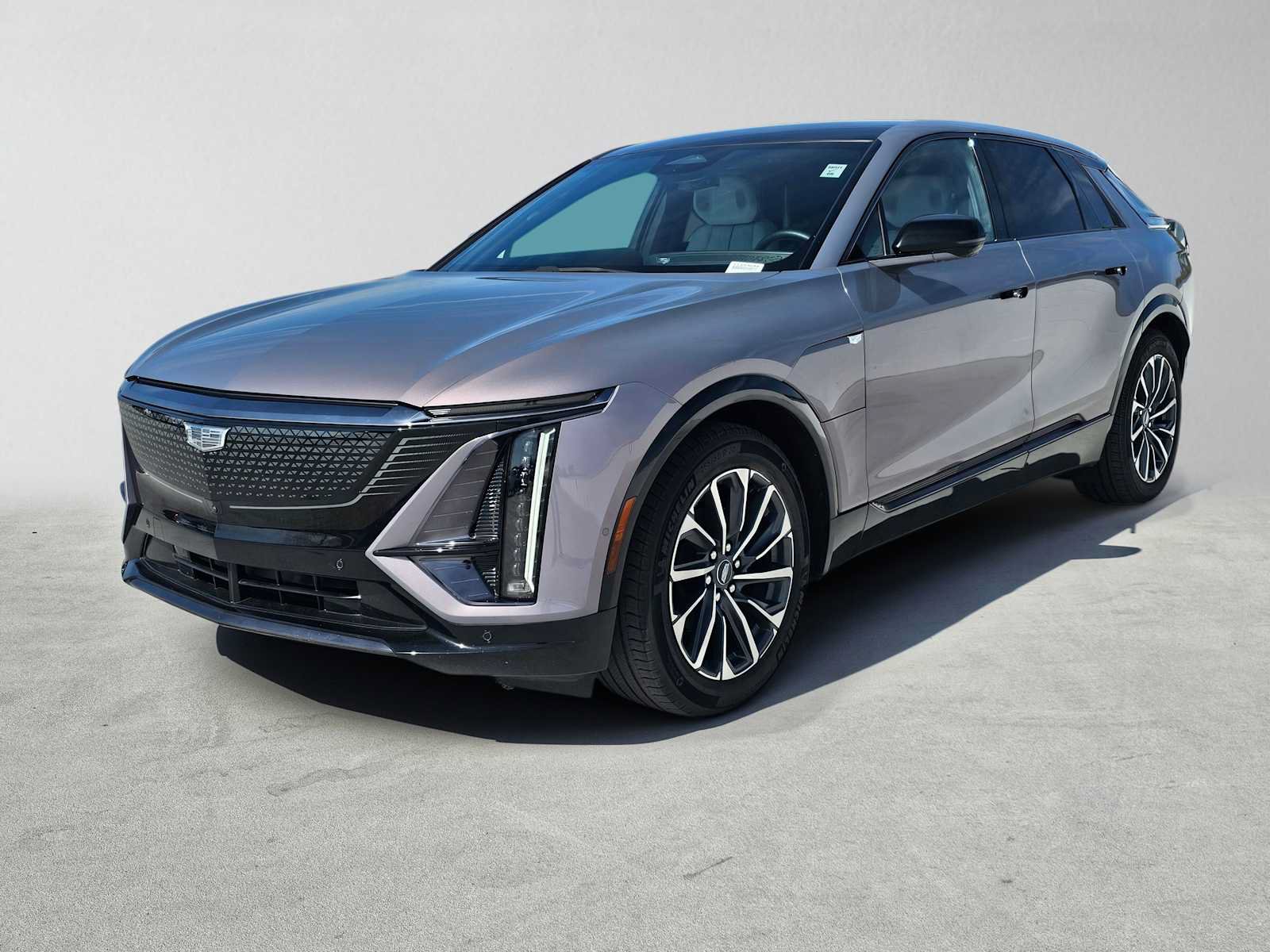 Used 2024 Cadillac Lyriq Sport RWD image 7
