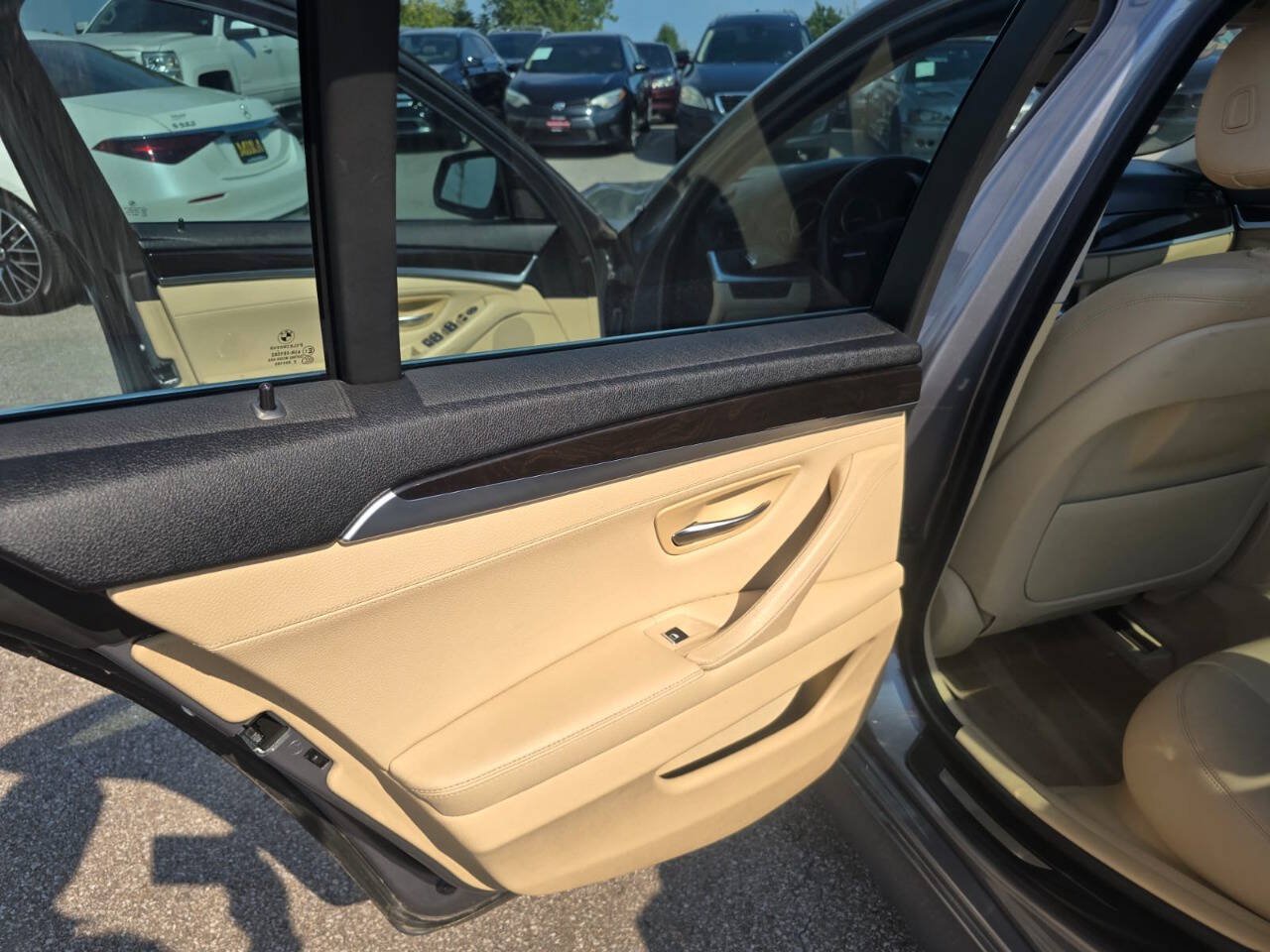 Used 2014 BMW 535d Sedan RWD image 30