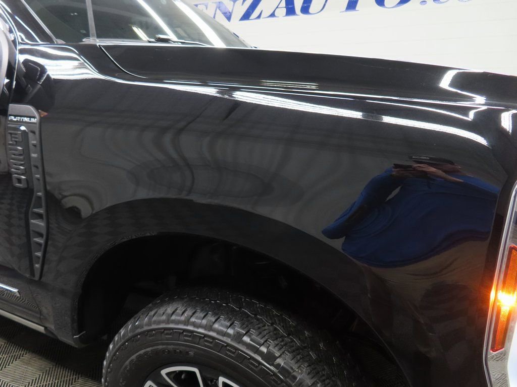 Used 2025 Ford F250 4x4 Crew Cab Super Duty image 41