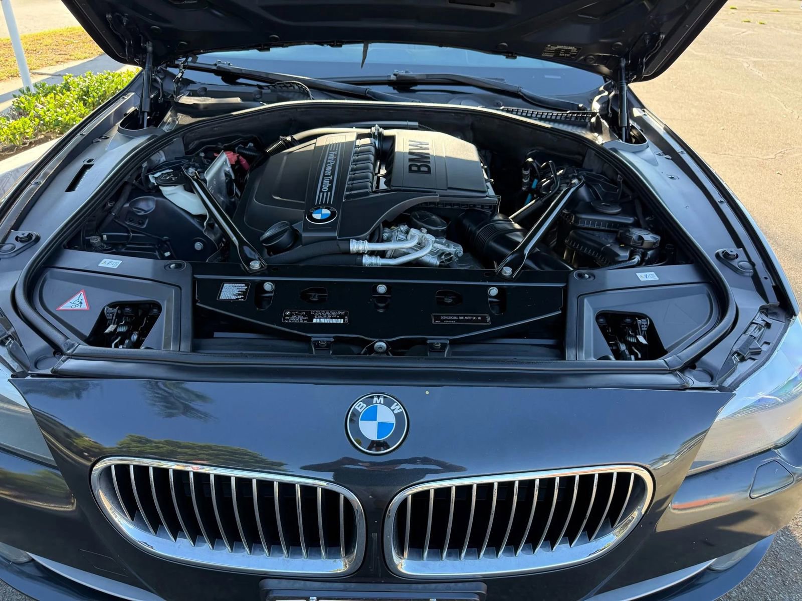 Used 2011 BMW 535i xDrive Sedan image 29