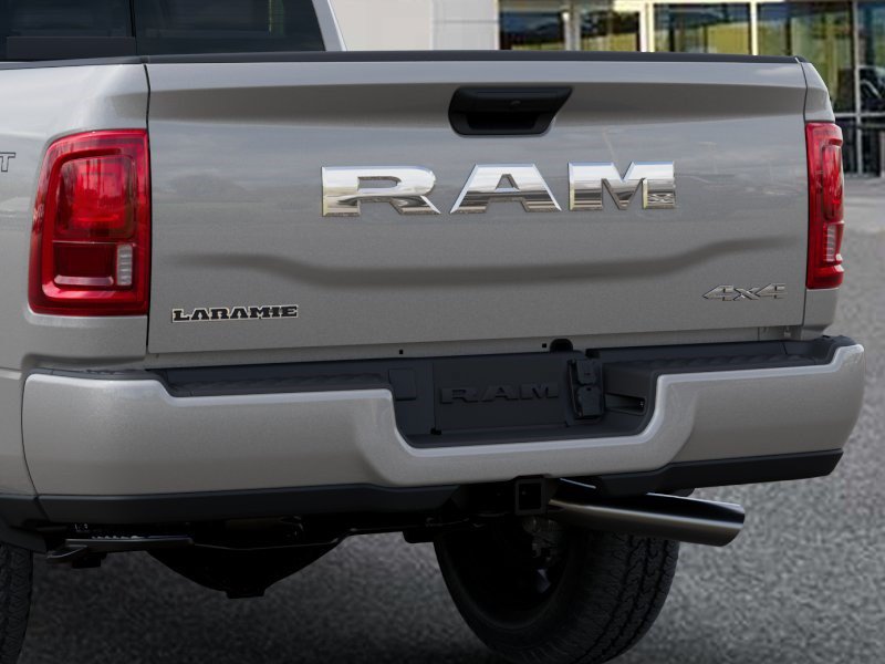 New 2026 RAM 2500 Laramie AWD/4WD image 13