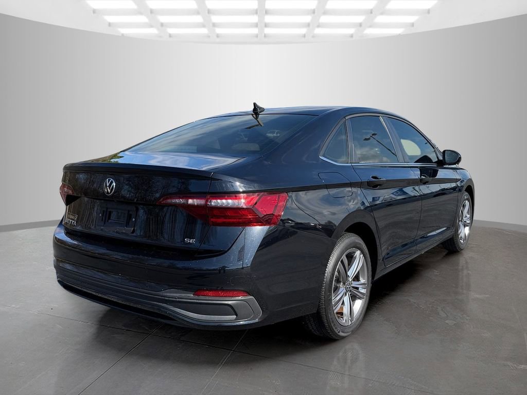 Used 2022 Volkswagen Jetta SE image 7