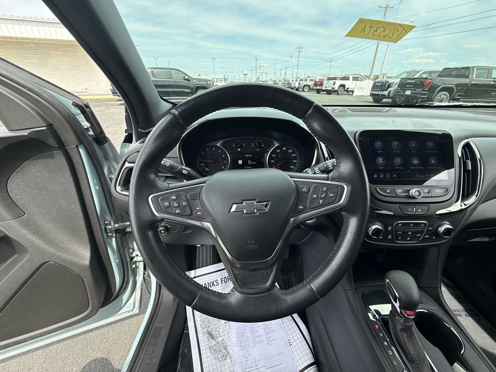 Certified 2022 Chevrolet Equinox RS w/ Infotainment Package image 11