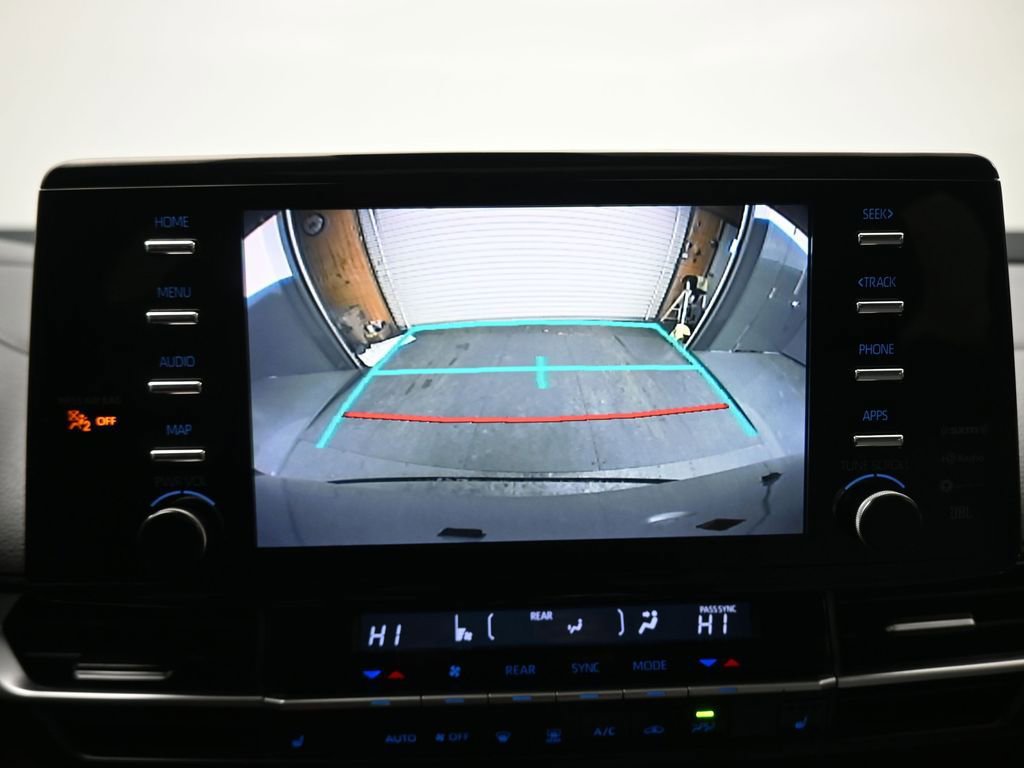 Used 2021 Toyota Sienna XLE w/ XLE Plus Package image 20