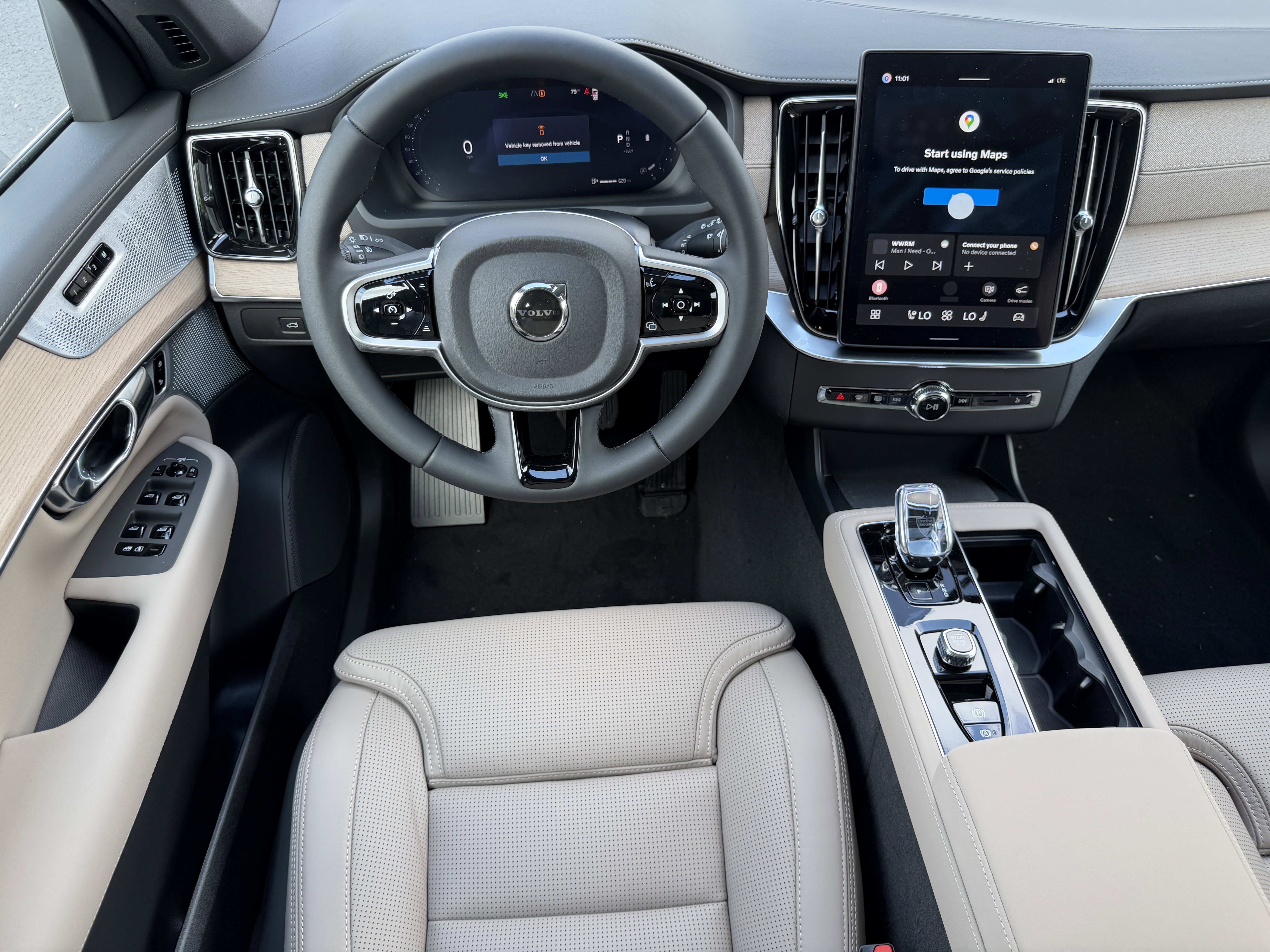 New 2026 Volvo XC90 B5 Ultra w/ Protection Package AWD/4WD image 11