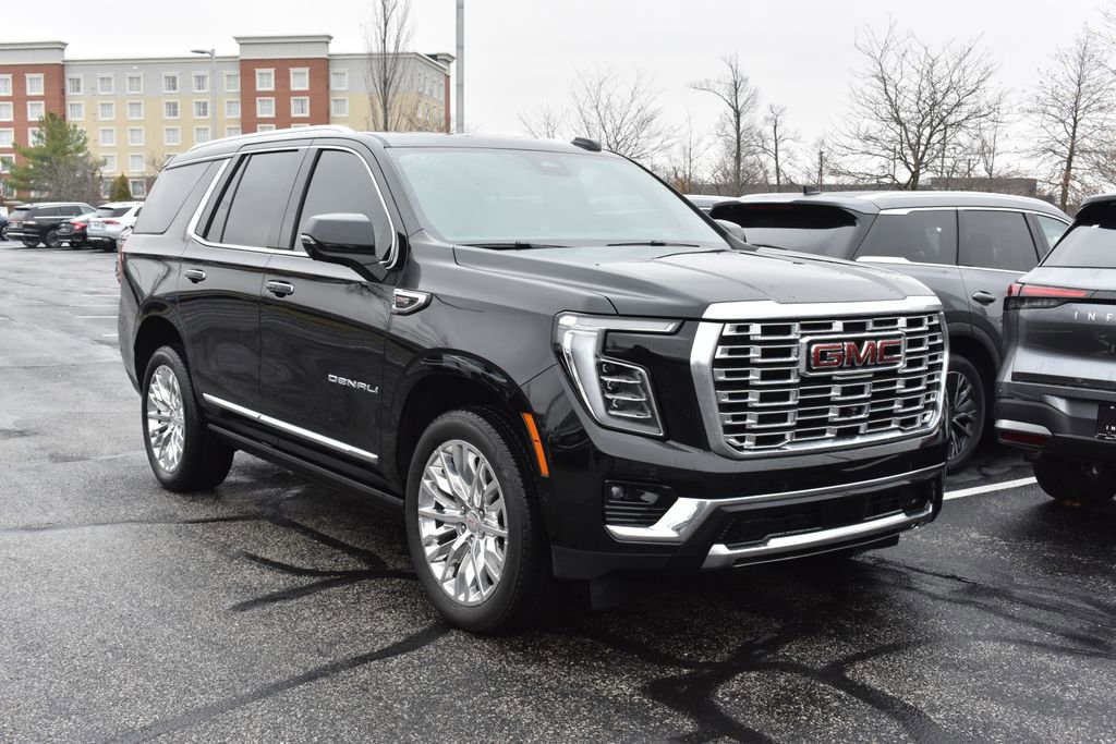 Used 2025 GMC Yukon Denali w/ Sun & Power Step Package image 7