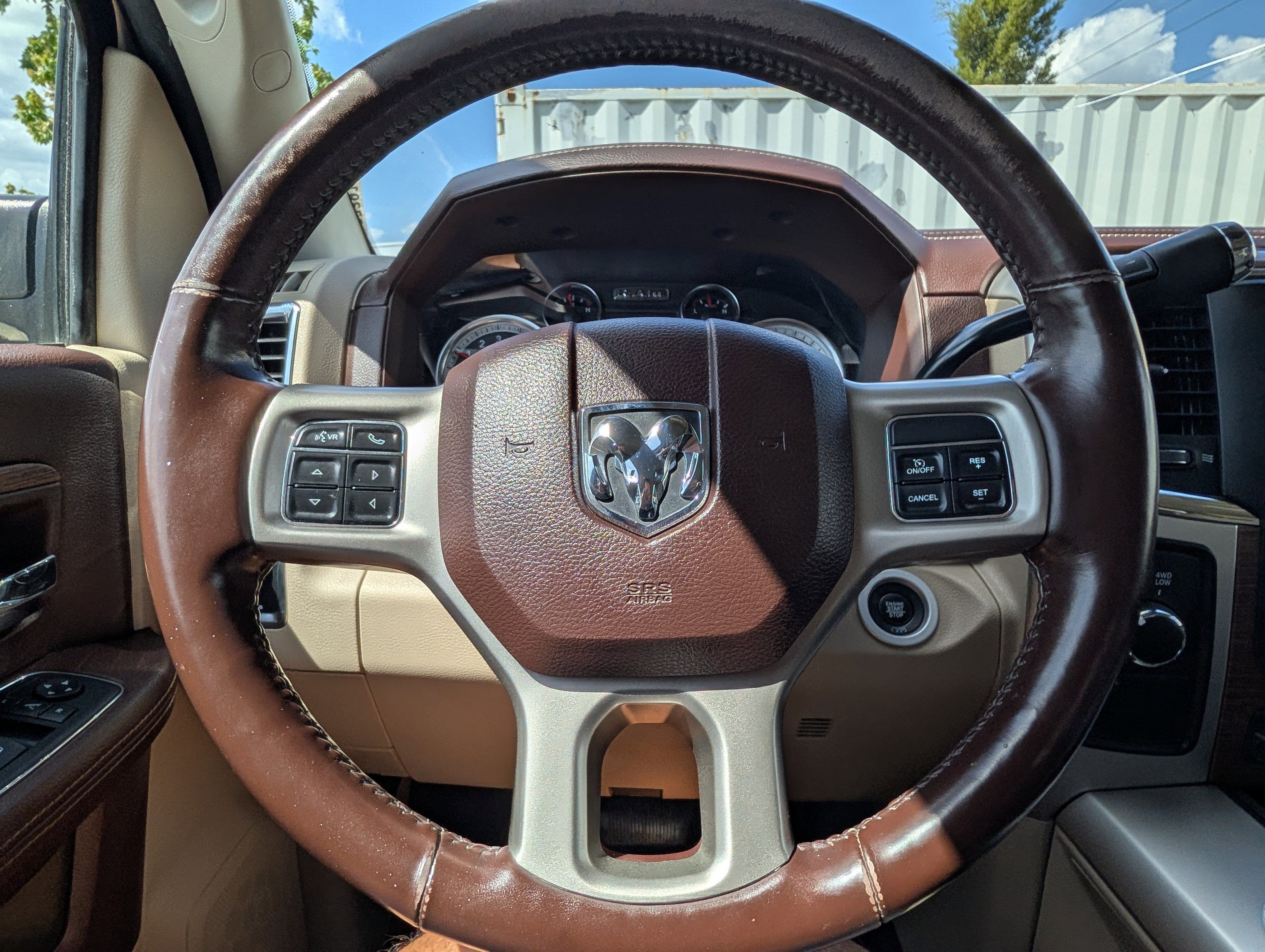 Used 2018 RAM 2500 Laramie image 29