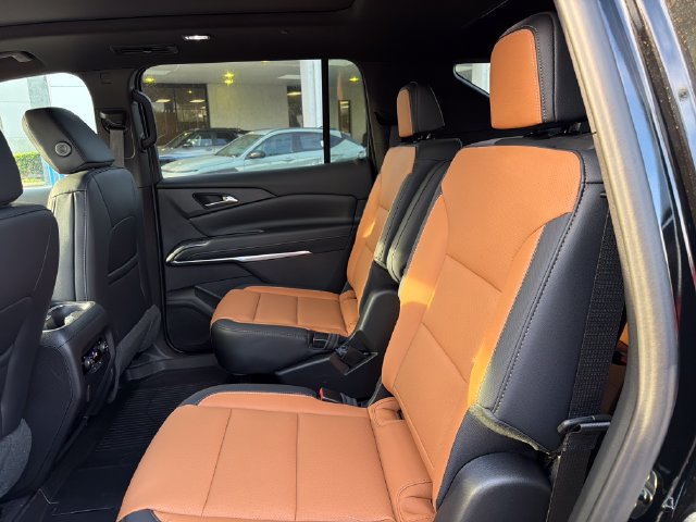 New 2027 Chevrolet Traverse Z71 w/ Driver Confidence Package AWD/4WD image 20
