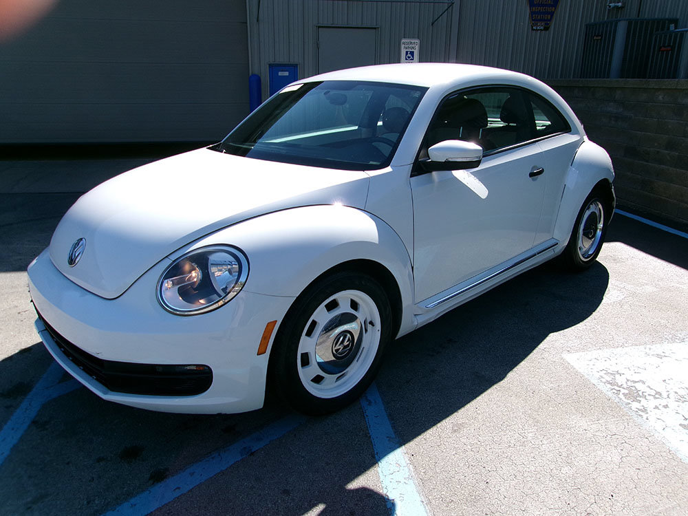 Used 2015 Volkswagen Beetle 1.8T Classic FWD image 3