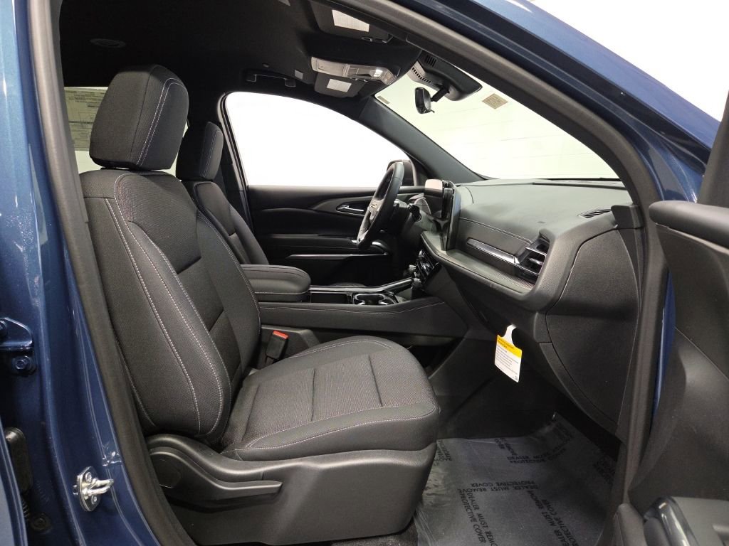 New 2026 Chevrolet Traverse LT image 10