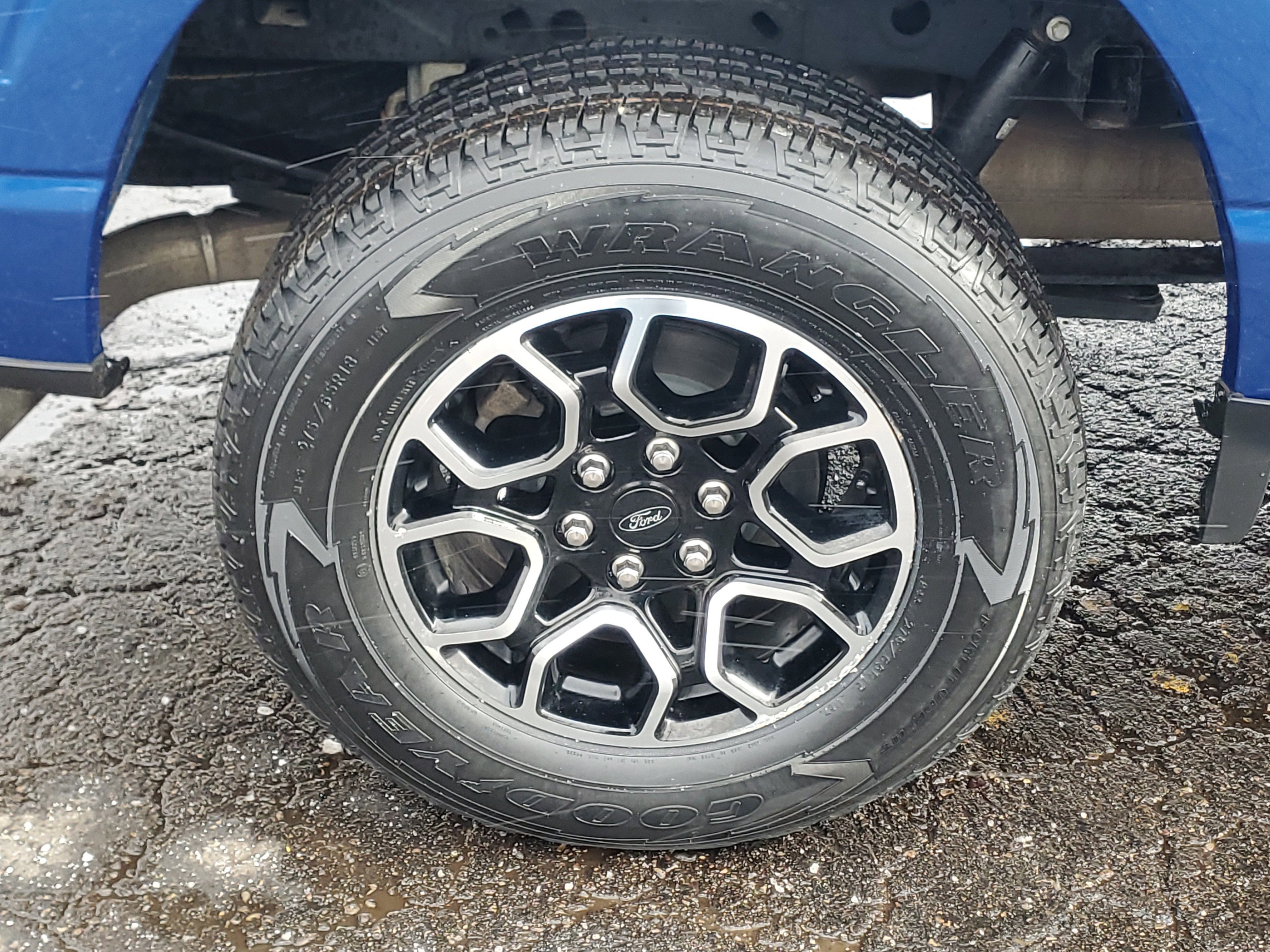 Used 2022 Ford F150 Lariat w/ Equipment Group 502A High AWD/4WD image 7