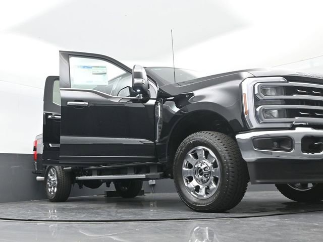 New 2026 Ford F250 Lariat image 36