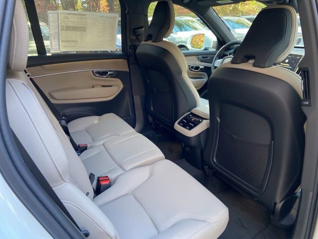 New 2026 Volvo XC90 B6 Plus image 17