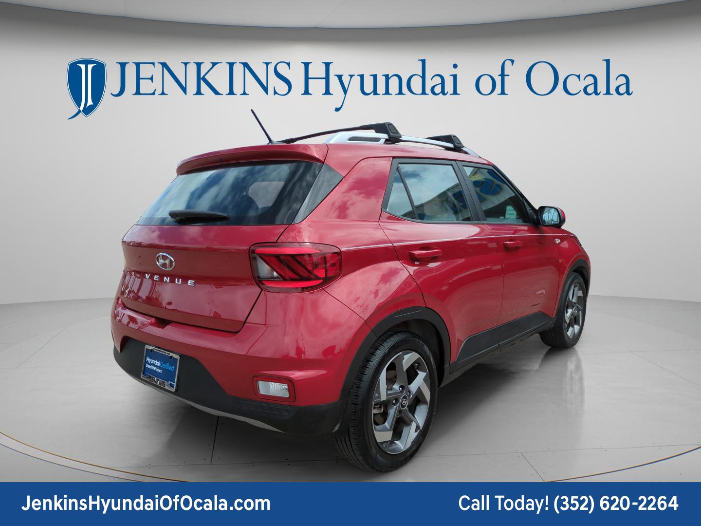 Certified 2023 Hyundai Venue SEL image 3