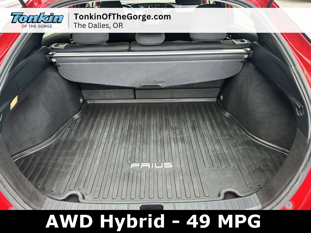 Used 2022 Toyota Prius LE image 5