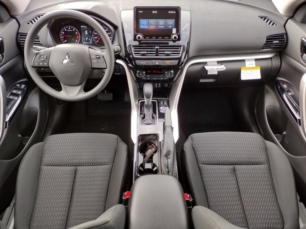New 2026 Mitsubishi Eclipse Cross LE AWD/4WD image 2