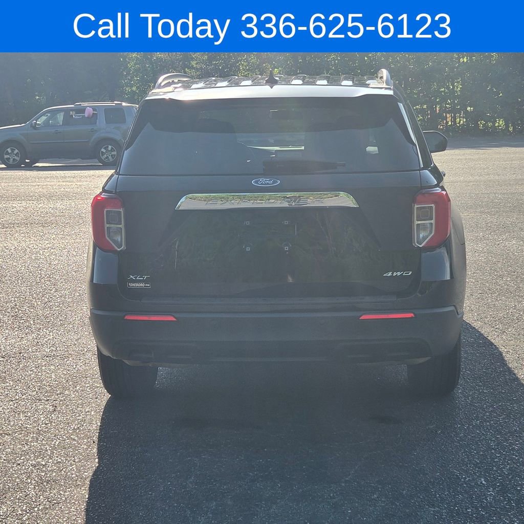 Used 2022 Ford Explorer XLT AWD/4WD image 10