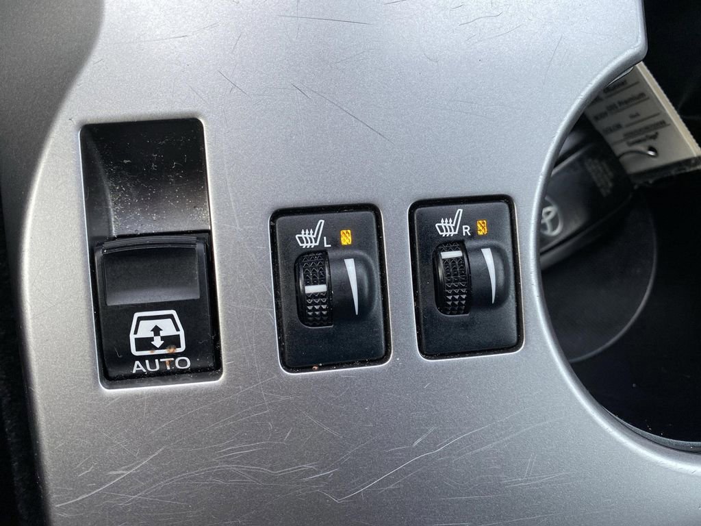 Used 2024 Toyota 4Runner SR5 Premium image 8