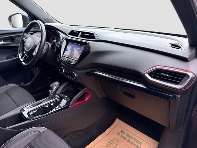 Used 2021 Chevrolet TrailBlazer RS w/ Sun and Liftgate Package image 30