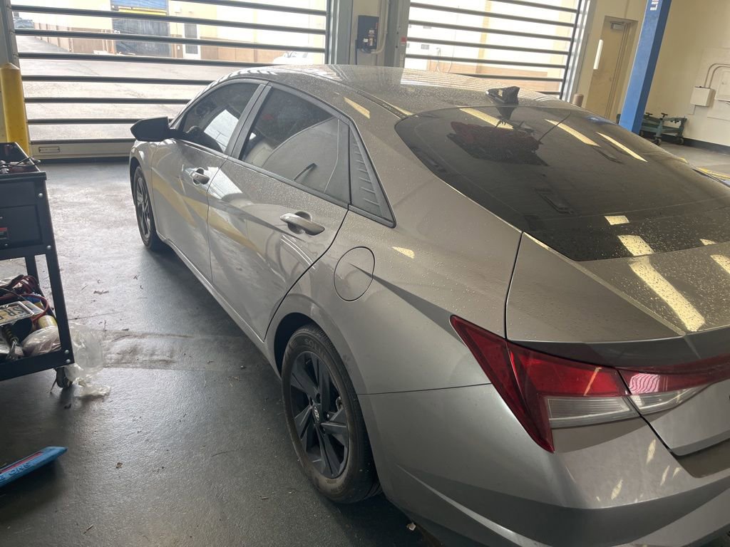 Used 2023 Hyundai Elantra SEL FWD image 8