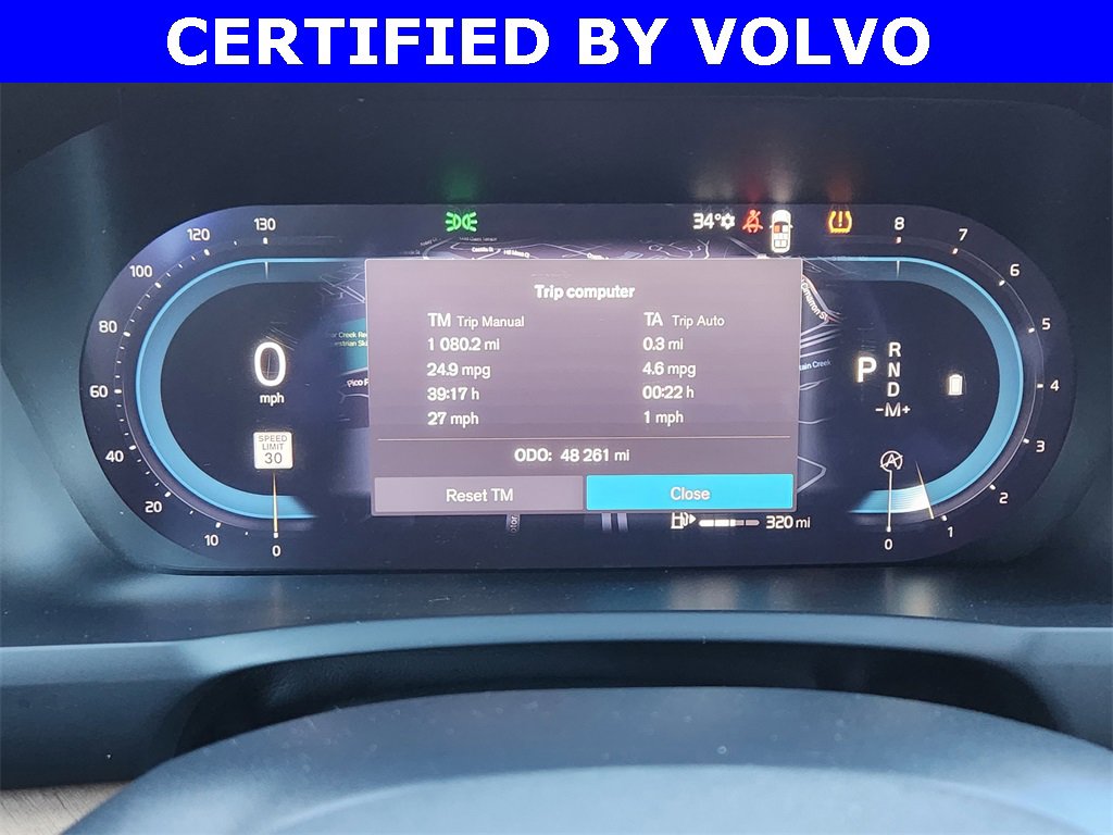 Used 2023 Volvo XC90 B5 Plus image 17