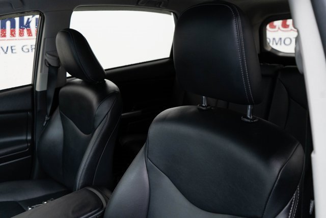 Used 2016 Toyota Prius V Four image 15