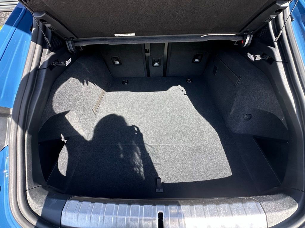 Certified 2025 Porsche Taycan 4S image 41