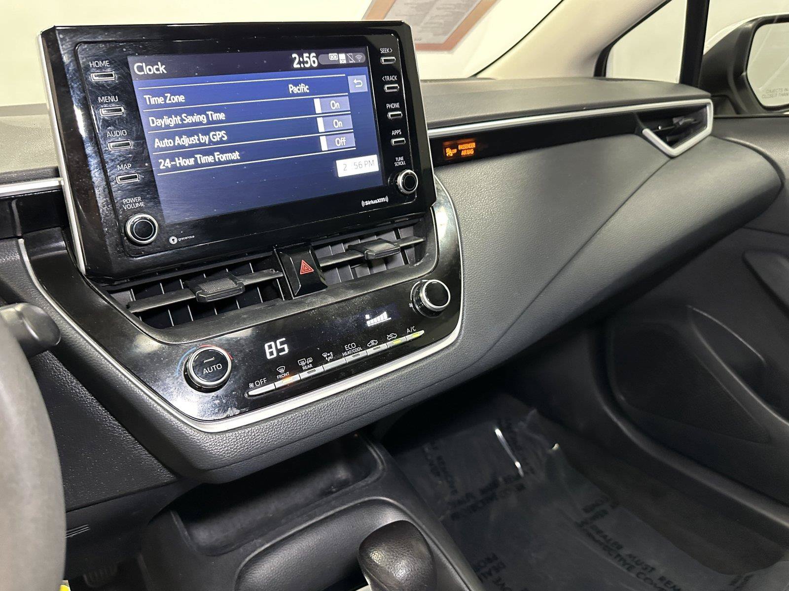 Used 2021 Toyota Corolla LE FWD image 27