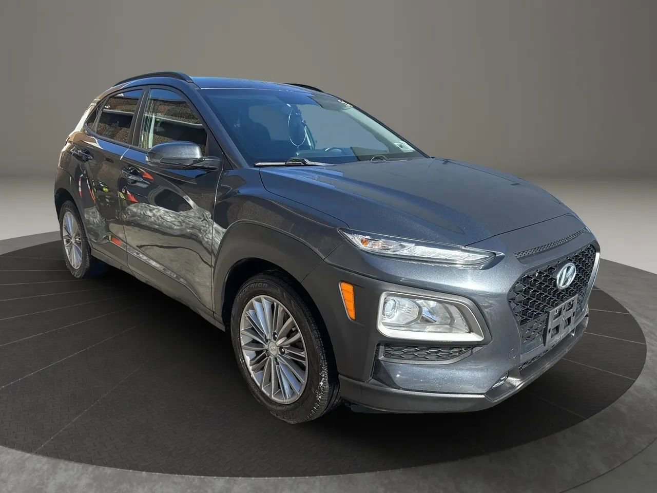 Used 2018 Hyundai Kona SEL image 3