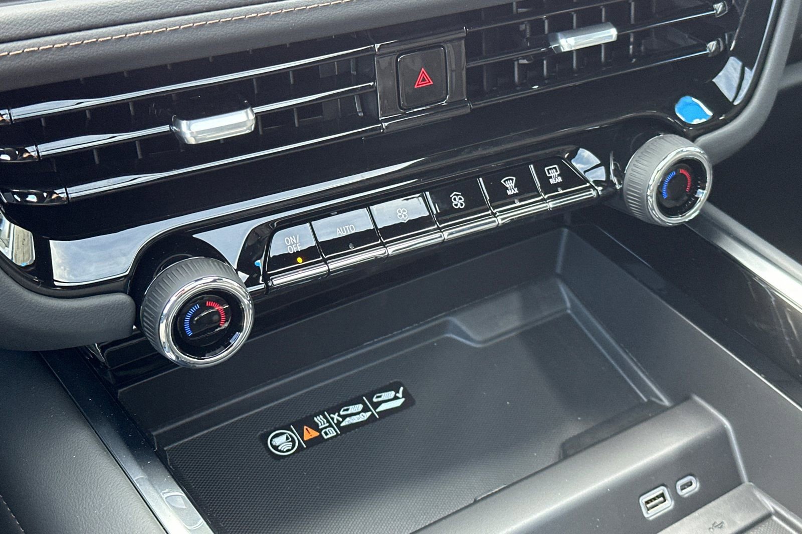 New 2026 Chevrolet Suburban High Country w/ LPO, Illumination Package image 26