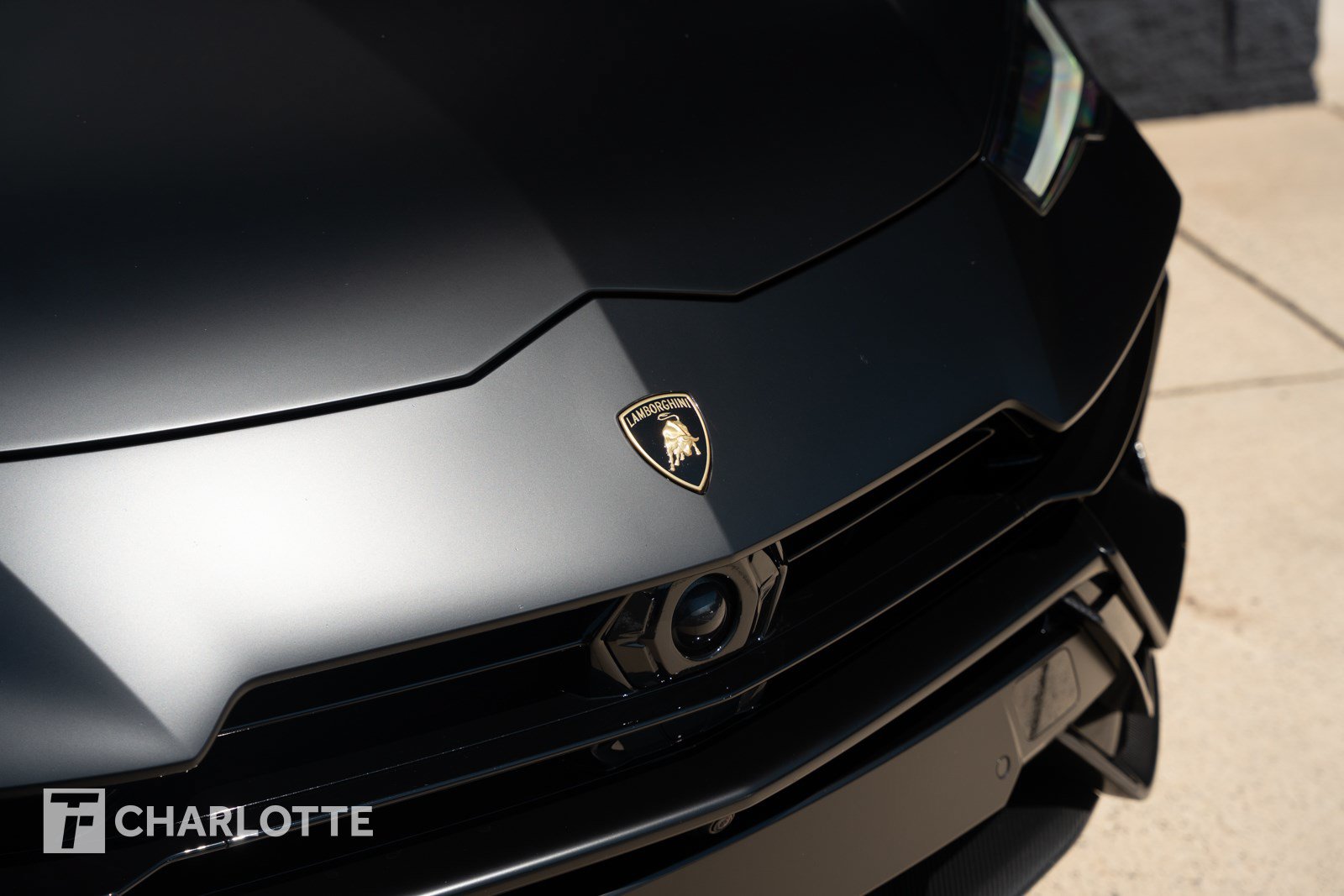 Used 2023 Lamborghini Urus Performante AWD/4WD image 3