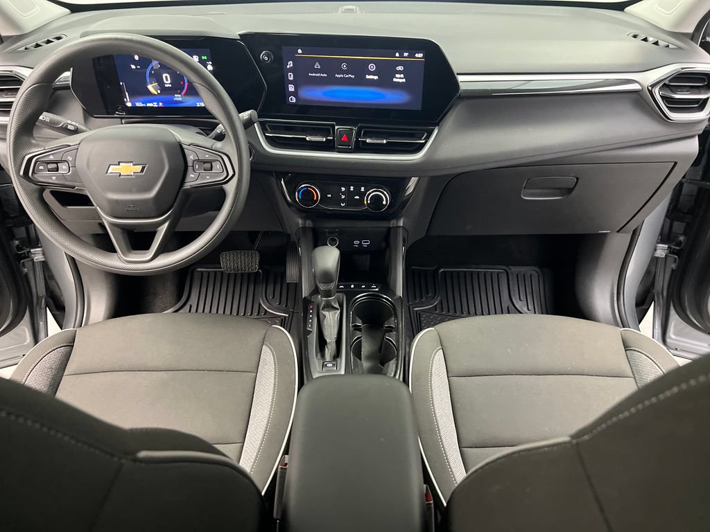 Used 2025 Chevrolet TrailBlazer LT AWD/4WD image 40