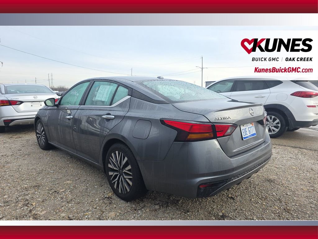 Used 2024 Nissan Altima 2.5 SV image 7